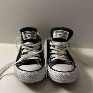 Converse All Star Low Top Chuck Taylor/ Black
 women’s 6.5